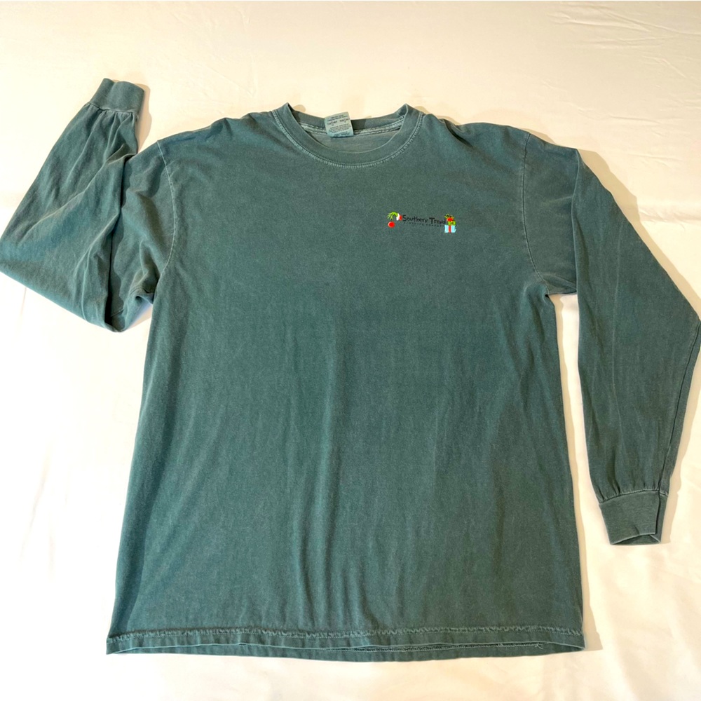 SOUTHERN TREND CLOTHING COMPANY MENS PULLOVER , Size XL, good condition …